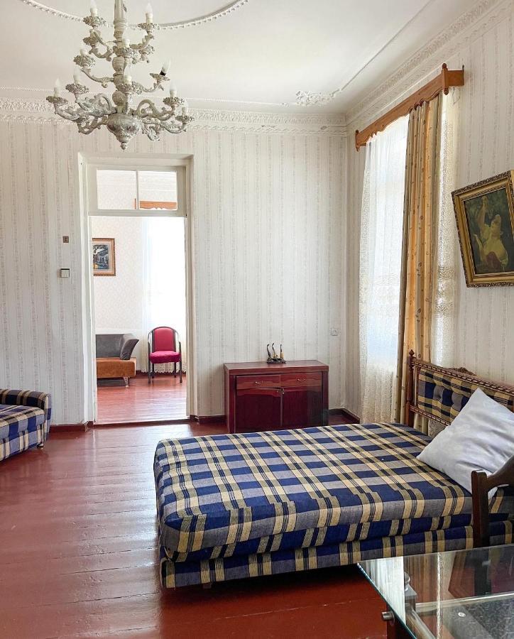 Guesthouse On Agmashenebeli 328 Кобулети Екстериор снимка