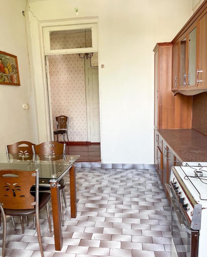 Guesthouse On Agmashenebeli 328 Кобулети Екстериор снимка