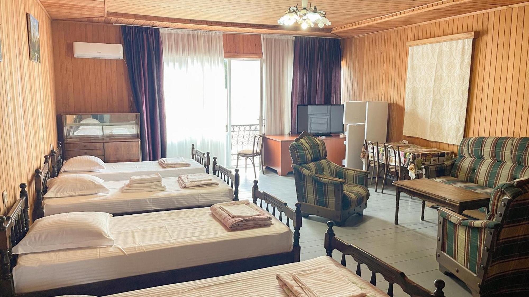Guesthouse On Agmashenebeli 328 Кобулети Екстериор снимка